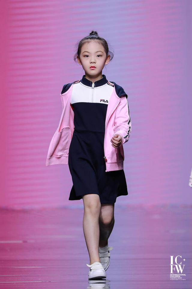 FILA KIDS精彩亮相2020西南国际少儿时装周(图4)